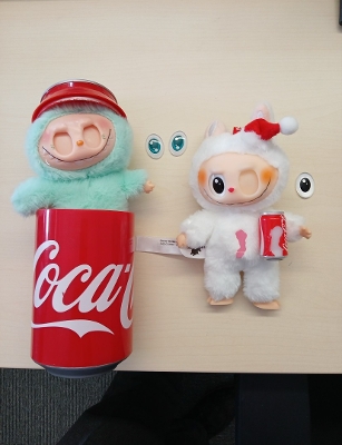 Pic of fake Labubu dolls